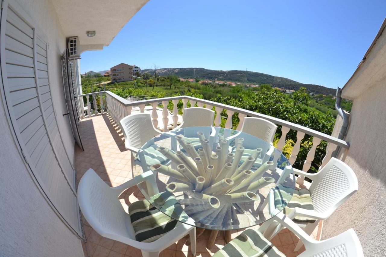 Apartments With A Parking Space Lopar, Rab - 14070 Exterior foto